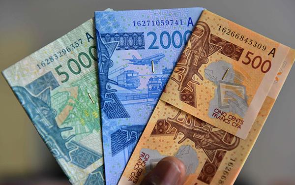 西共体宣布:计划2020年推出统一货币\