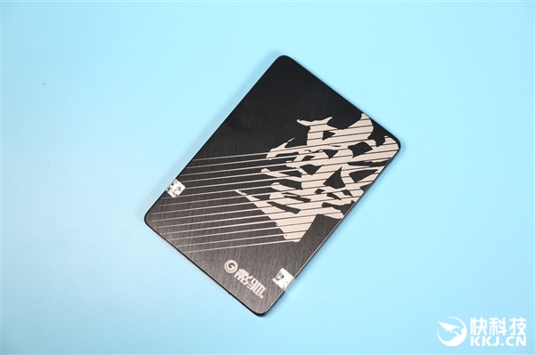 1GB只要8毛钱！影驰擎 512GB SSD图赏