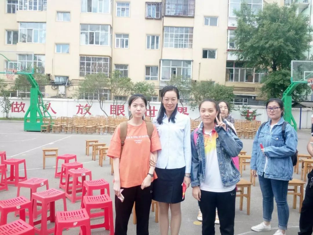 三年前,她放弃省重点而选择南岗中学丨如今,学生笑了,家长也笑了