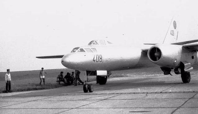 酷似二战轰炸机,中国研制第一代喷气式轰炸机仅用三年