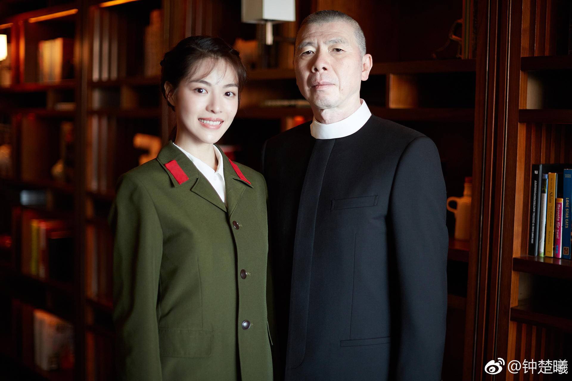 倪妮新剧口碑逆袭，出演话剧沉淀演技，钟楚曦街拍刷屏化身流量？