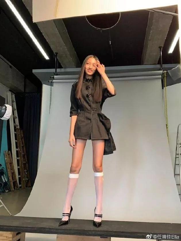 李连杰16岁二女儿要当主持人了，这颜值会进军娱乐圈吗？