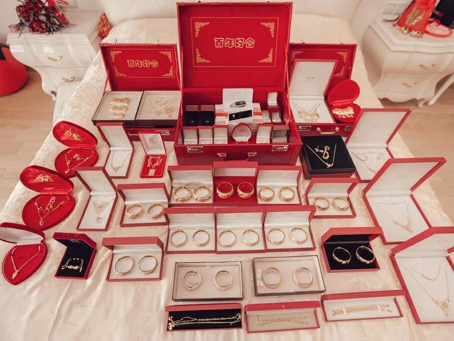 结婚一定要买三金吗?谁来买?怎么买?准新人