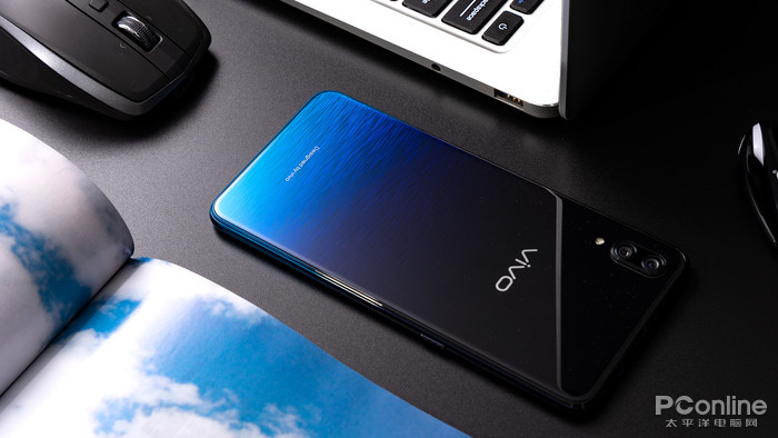 vivo X23幻彩版评测:好看就算了,能力竟然还不错