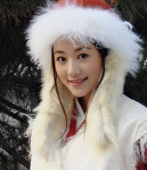 她是京城四美，出道零绯闻后嫁富商，购3.5亿豪宅做婚房