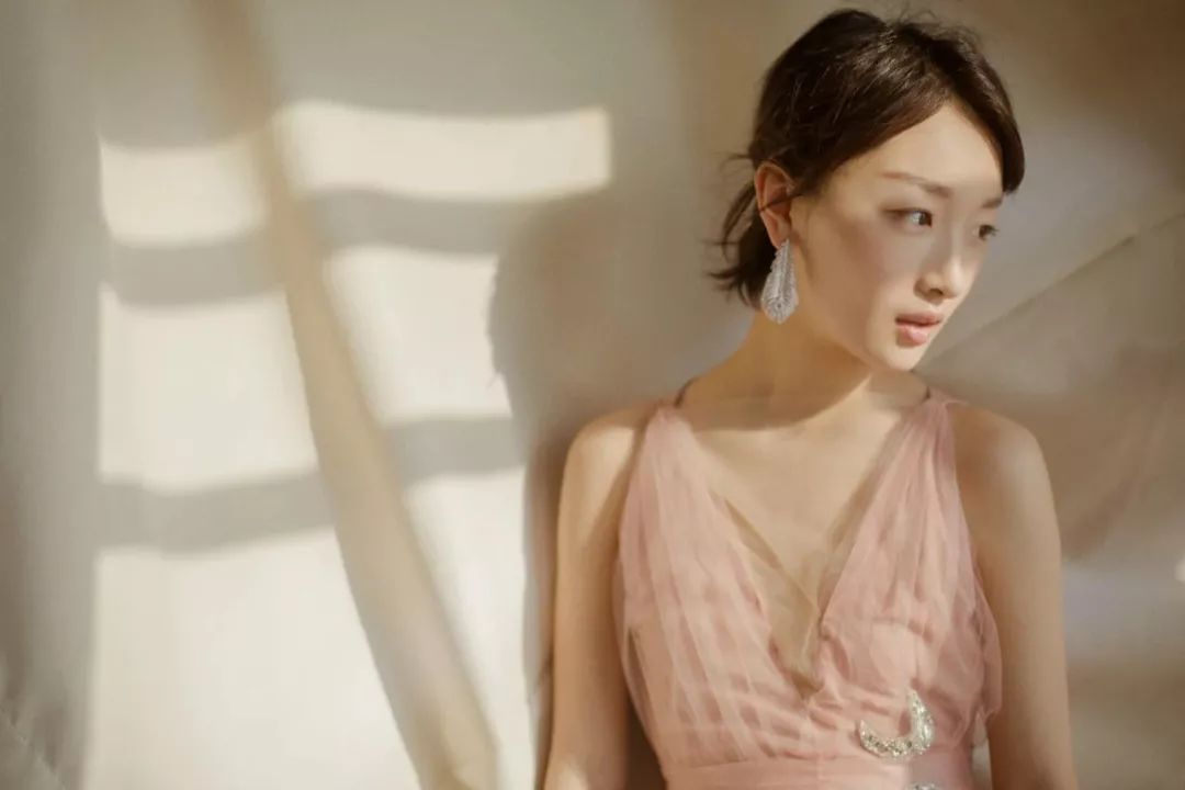 周冬雨,你凭什么成为90后女神?