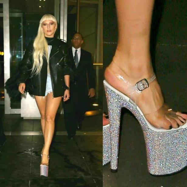 另类风格,网友表示只服lady gaga,她的鞋子哪一双你敢