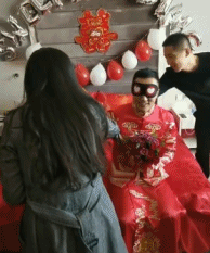 婚礼翻车现场哈哈哈哈哈哈
