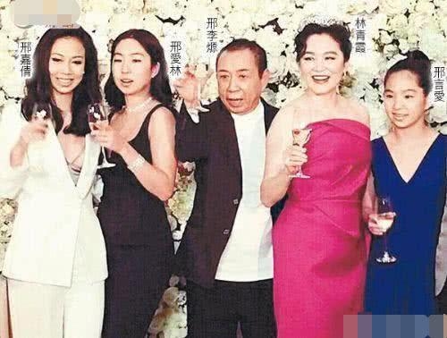 林青霞豁达懒理婚变谣言，竟由富商丈夫前妻张天爱代为澄清