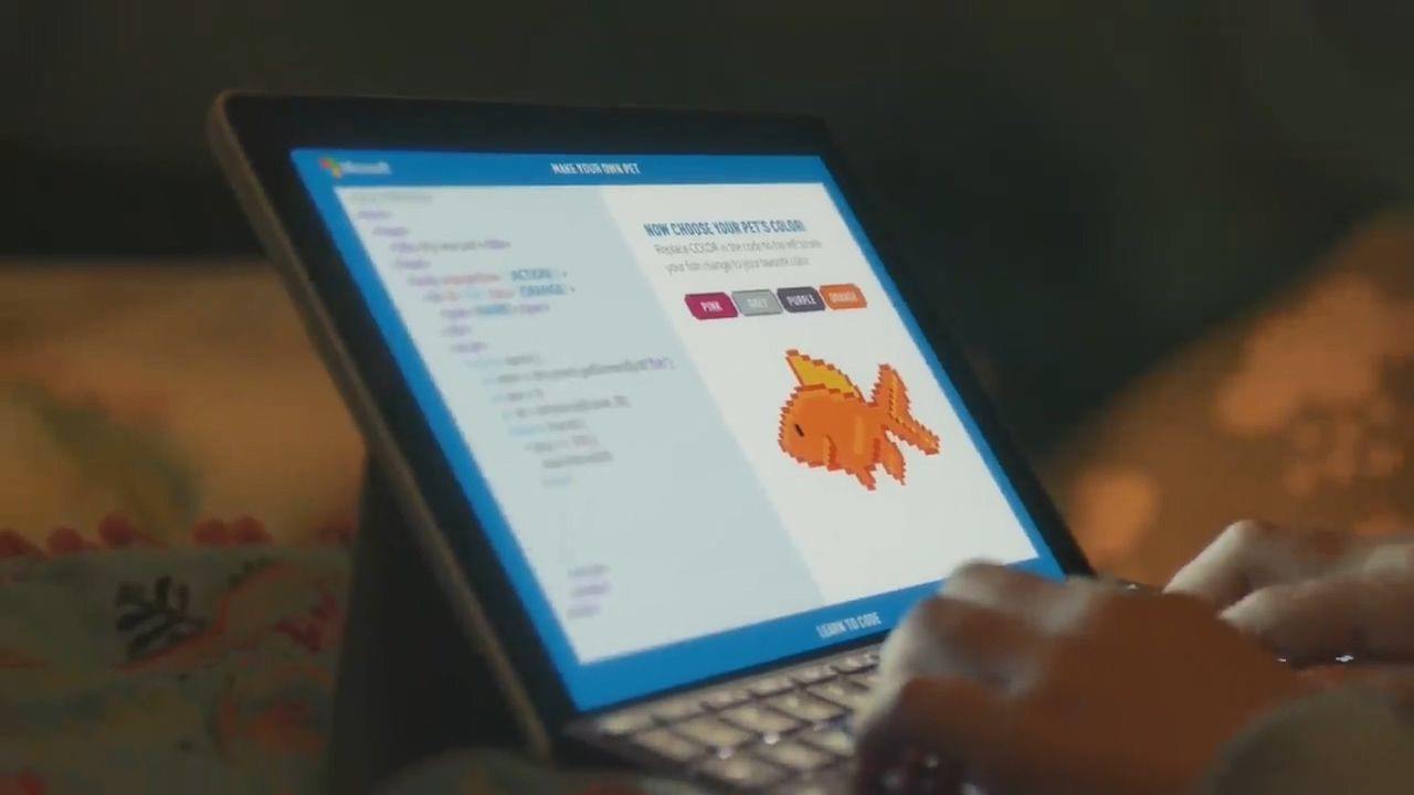 微软Surface Go新广告嘲笑iPad不是电脑