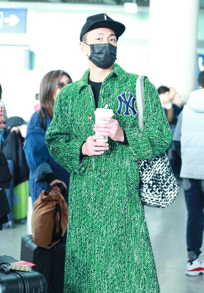 男星们现身机场近况如何?黄宗泽变草食男,吴亦