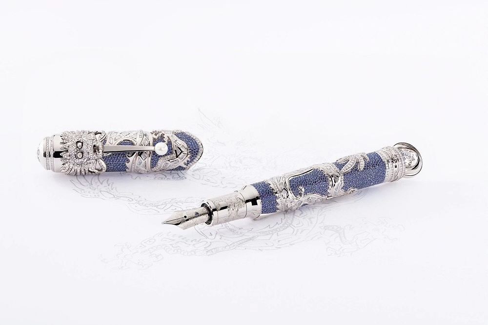 「Limited Edition 1」白金款钢笔，镶嵌钻石、蓝宝石、珍珠