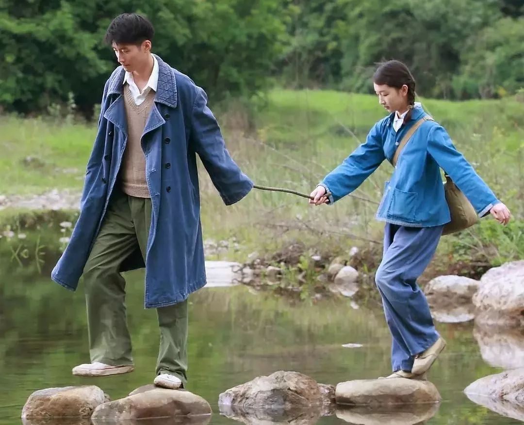 80年代的爱情是"从前慢"的味道.