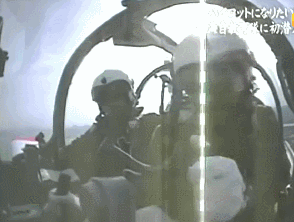 日军飞行员遭教练狂敲脑壳，把学员逼急了小心同归于尽！