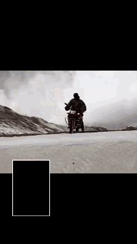 搞笑gif:兄弟你媳妇掉了,不是充气的那个!