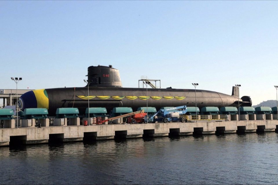 为保卫1000亿桶油田：这国家狂购6艘核潜艇和20艘常规潜艇！