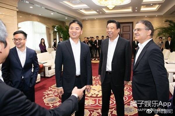刘强东承认发生关系但全程女方主动…这解释奶茶接受吗
