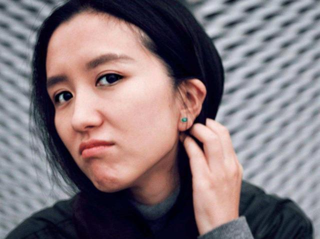 摩拜女教主携上亿身家离场，曾当汽车记者月薪三千