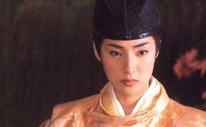 雌雄同体、收割亿万后宫，男女都叫TA老公的美人，魅力到底在哪里？