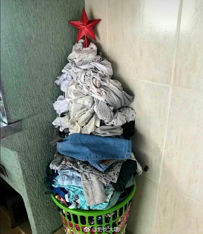 每日神段子丨去漫展看看就知道有多少蜘蛛侠了，年底冲业绩吗？