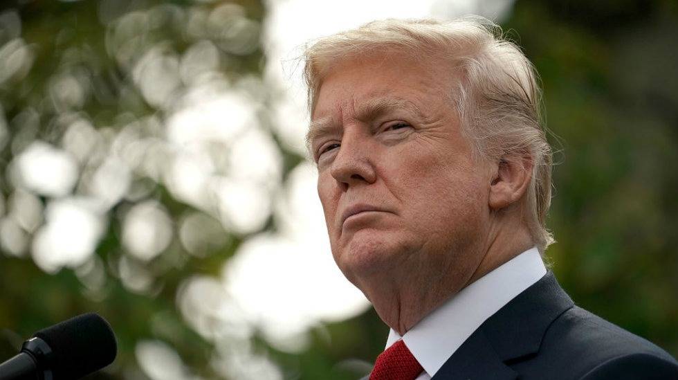 【虎嗅晚报】特朗普计划禁止美企购买华为、中兴设备；罗永浩所持锤子科技股权被冻结