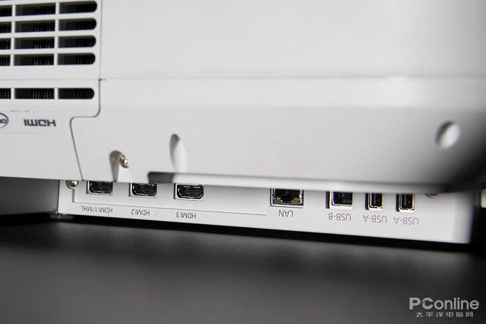 有它还怕没人听课?测爱普生CB-700U教育投影机