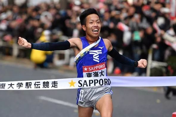 体制外李子成厦马国内第一\/箱根驿传新王加冕