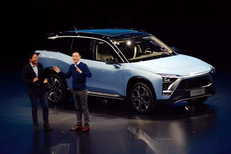 最前线 | 蔚来李斌卖了一万辆车，何小鹏该兑奖了