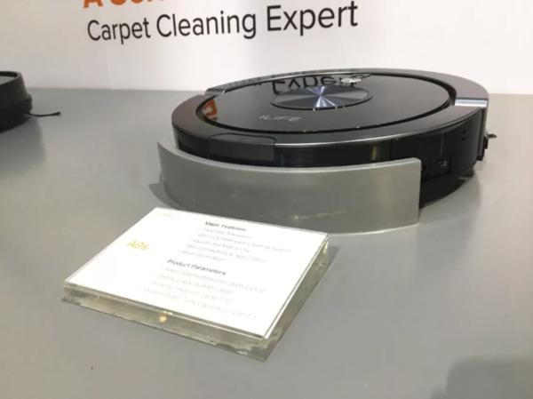 CES2019 ILIFE智意A9系列扫地机器人亮相 灵巧又智能