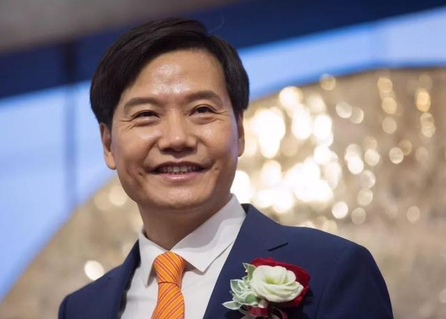 半年过去了，那些投资小米的人没有赚一倍，反倒快亏一半了！