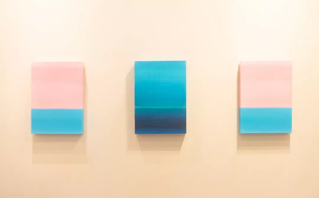 张家玮专访：我好像在池塘的水底，从一个月亮走向另一个月亮（张家纬演员）