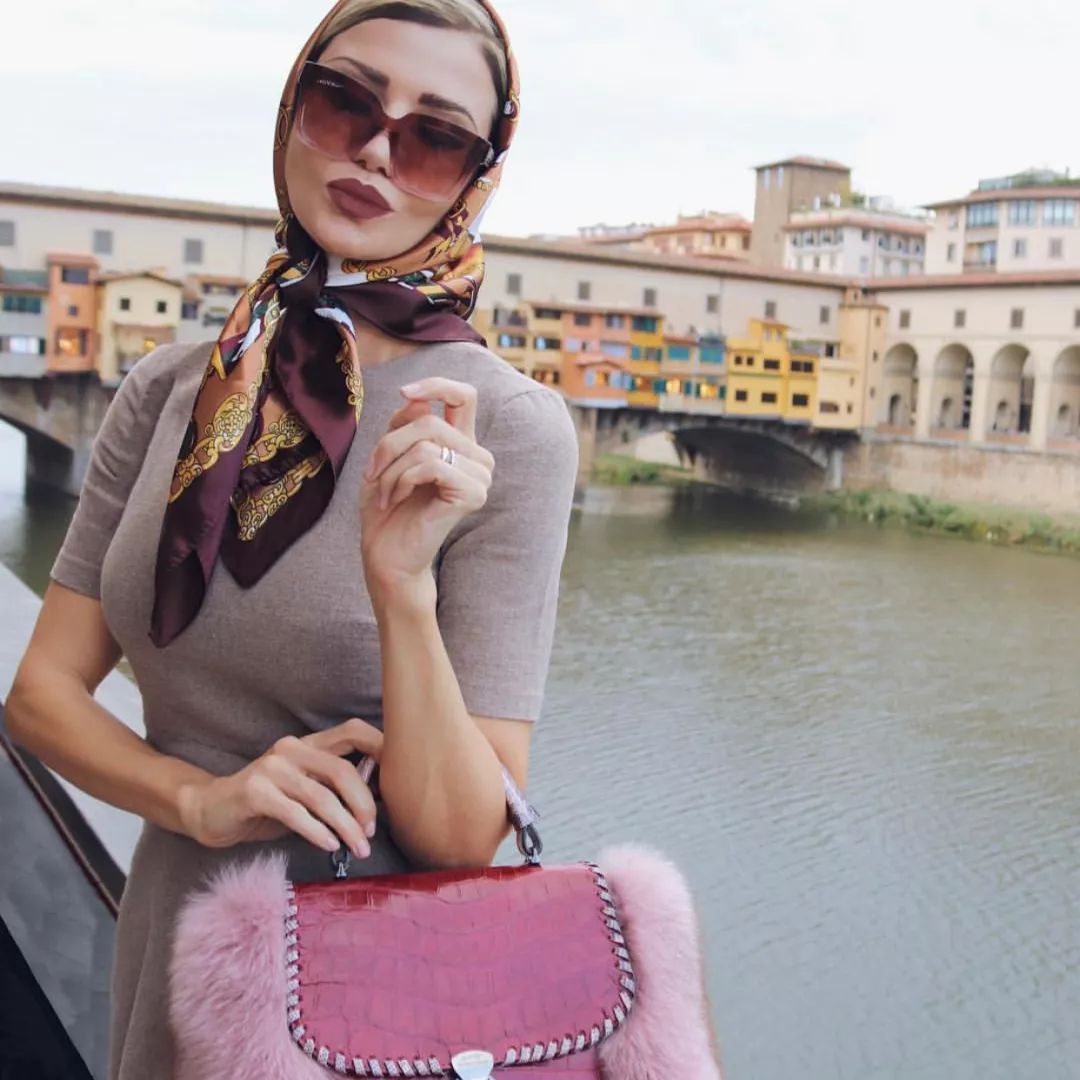 ins版安吉丽娜朱莉,你猜出她年龄算我输