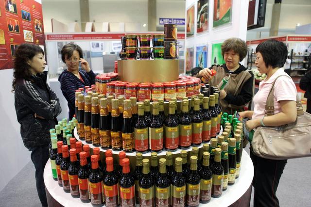 百年老字号李锦记转型保健品，年入249亿成直销老大，今被立案调查