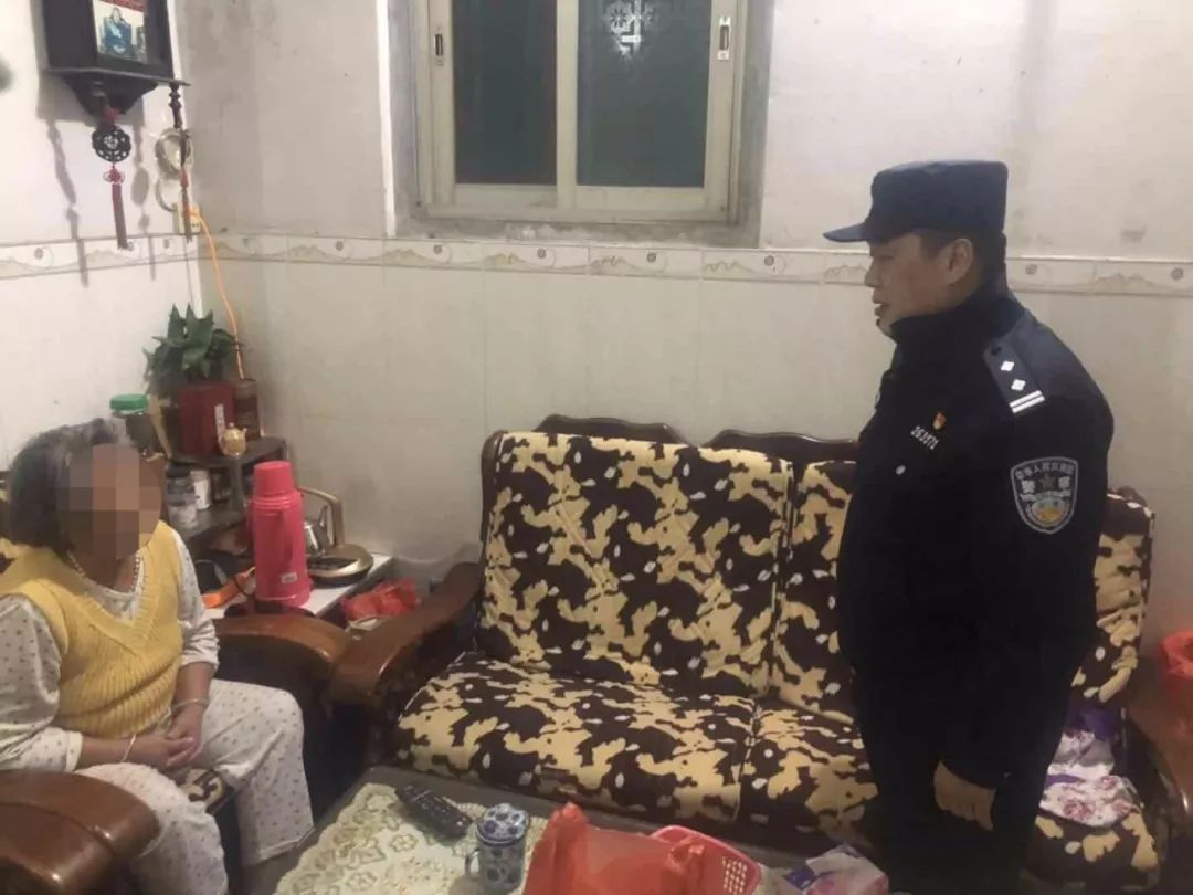 男,50岁,惠来县岐石镇览表村人,陆丰市公安局立案追逃).