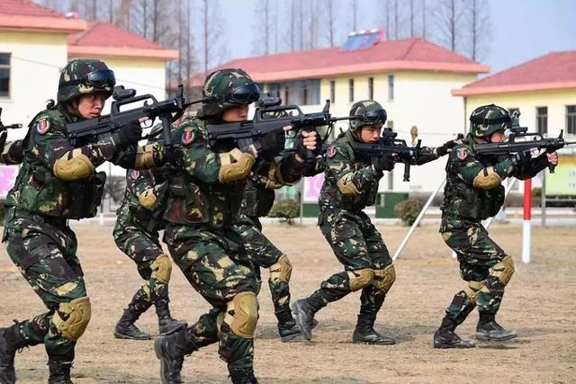 仅仅22年！97式到17式，中国作战靴都有哪些型号？