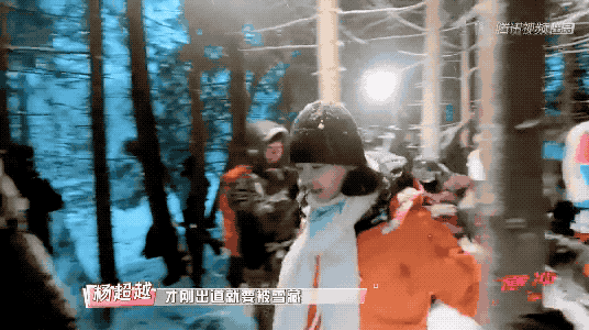 扯白||这个女团刚出道就要被“雪藏”