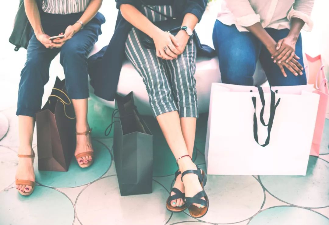 “小镇青年”品牌意识崛起，「KoGi 可及」想做快时尚的二手生意 | 早起看早期