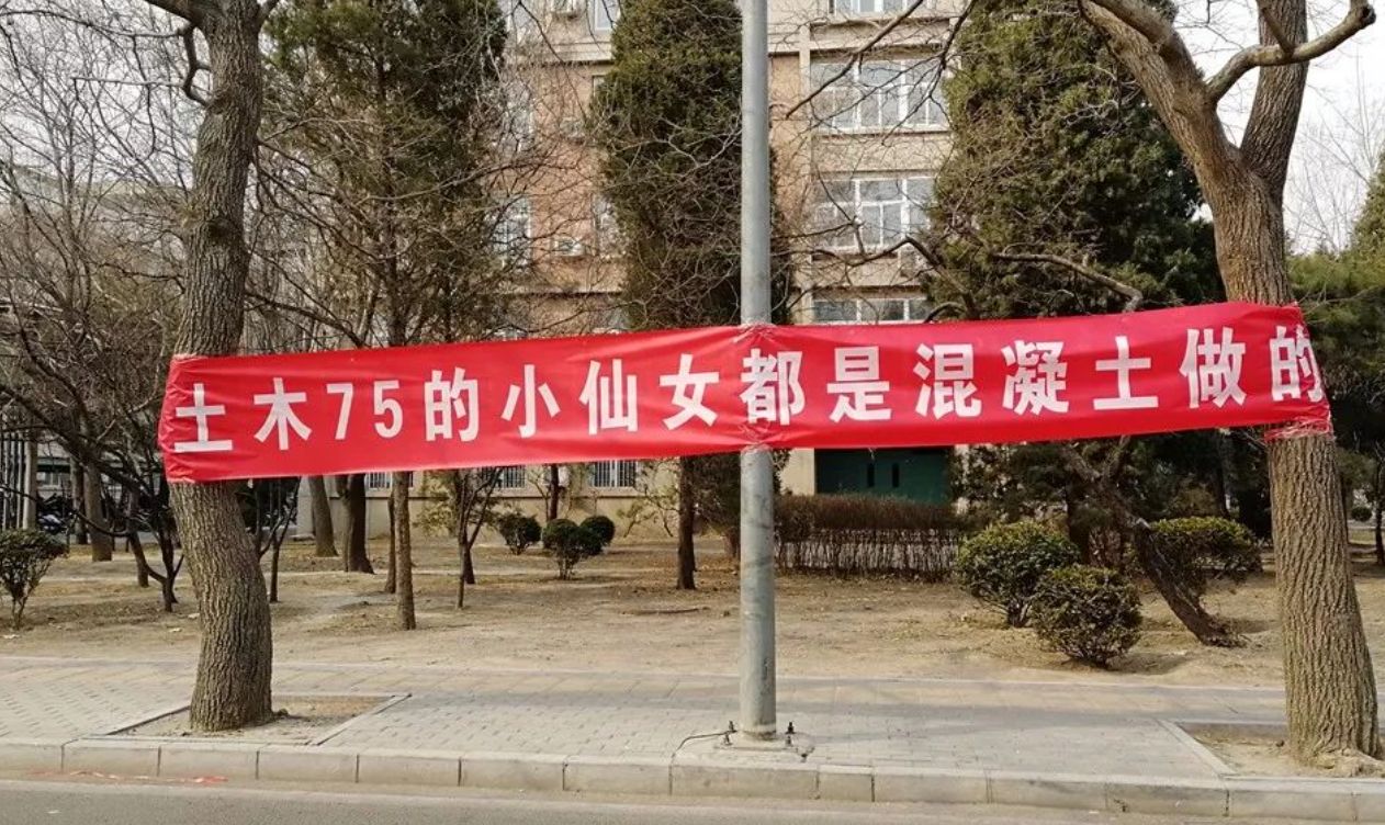 眼睛不会说谎，每天滚一滚开启“养眼”模式，1分钟眼部SPA，好用到没朋友｜钛空舱