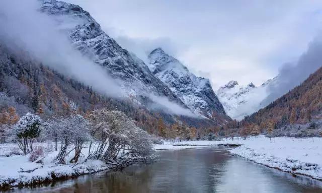 不用去瑞士,成都也要有山地火车了,直达四姑娘山!