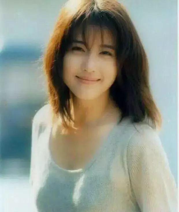 金庸曾说过:“早知道是她演周芷若,我就改结局了”