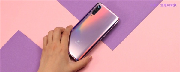 全球首款 小米9 20W无线闪充解析