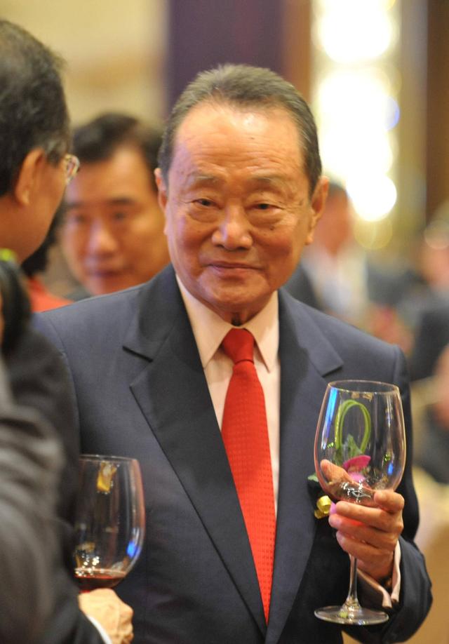 他是酒店大王身家千亿，5亿美元建北京国贸，今携金龙鱼冲击IPO
