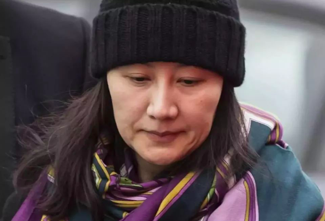 孟晚舟反诉加拿大政府,要求赔偿;苹果准备折叠