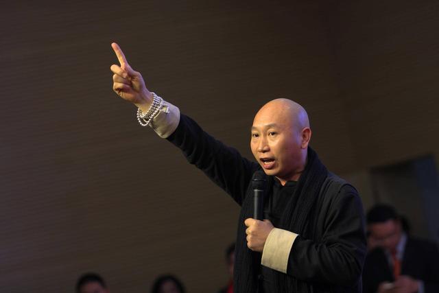 周黑鸭遭沽空停牌，上市催生10余位亿万富豪，如今身家缩水30亿元