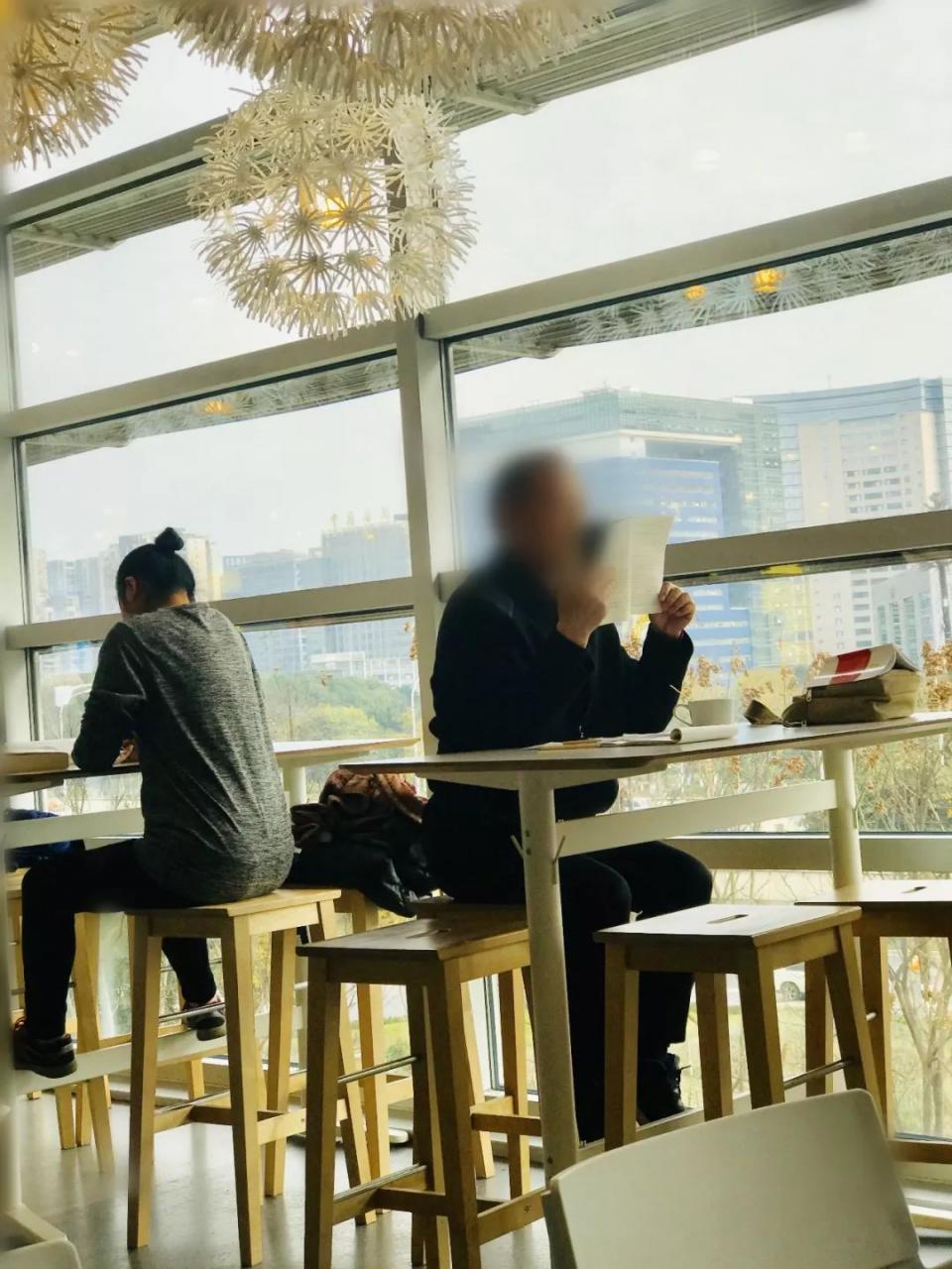 星期二的宜家，本质就是一个餐厅 乱逛