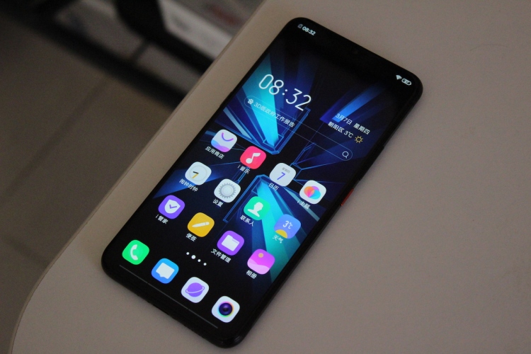 iQOO东半球最强游戏手机的背后