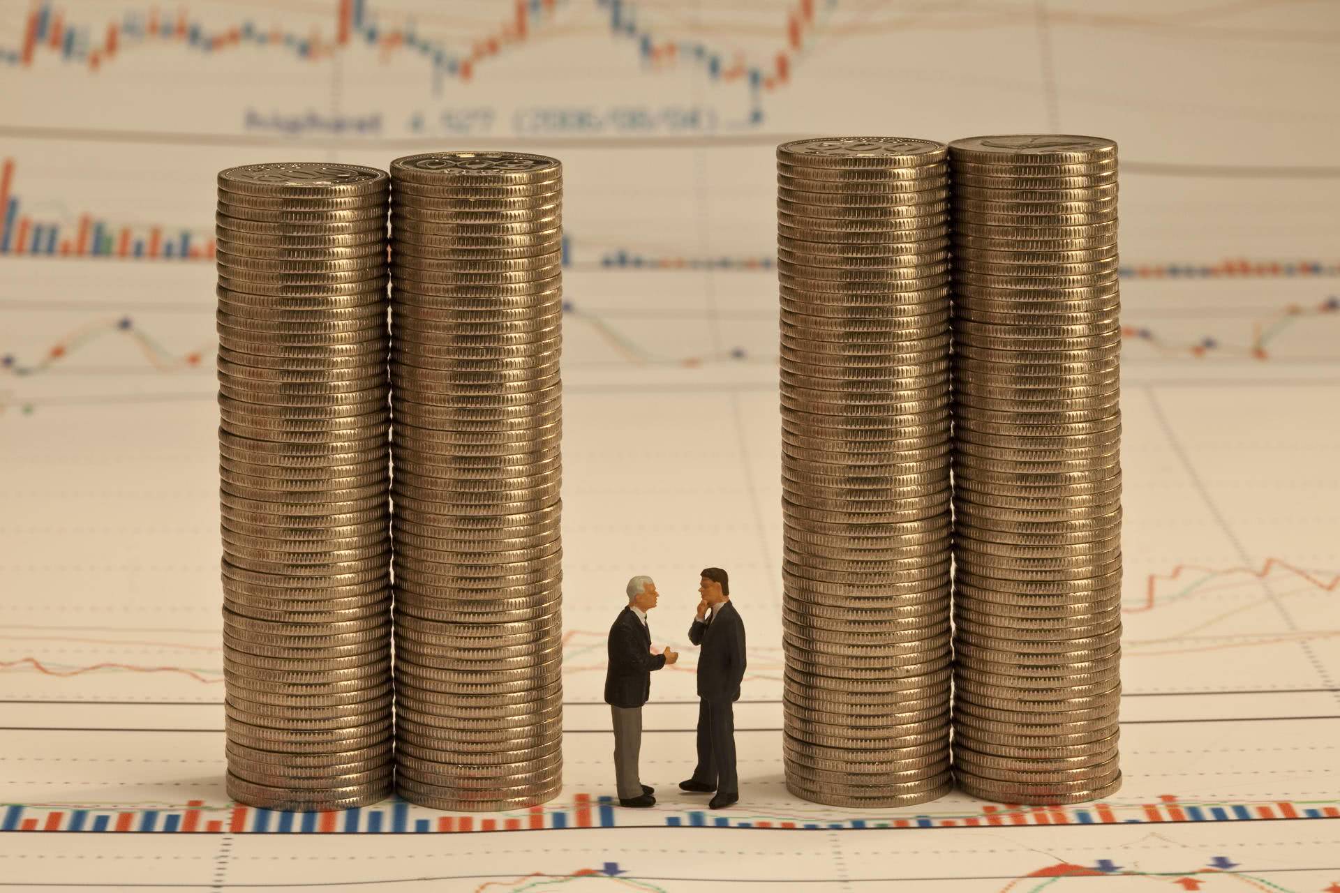 香精女王的套现游戏，一年只赚12亿分红24亿，八成揣自己腰包