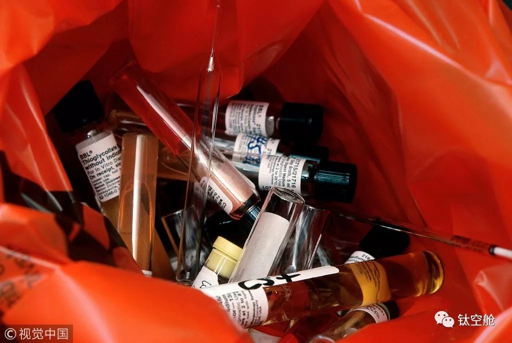 套路真深！来看看今年315又爆料了哪些假冒伪劣，先喝杯“真果汁”压压惊 | 钛空舱