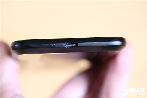 骁龙855+液冷3.0!黑鲨游戏手机2图赏