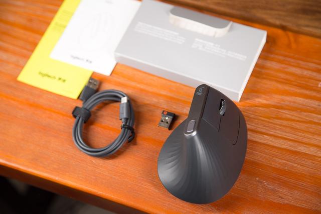 最佳办公鼠标?罗技 Logitech MX Vertical 垂直鼠标测评体验
